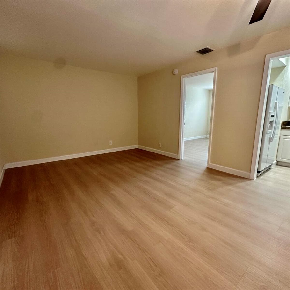 815 Middle River Drive 110 photo 8