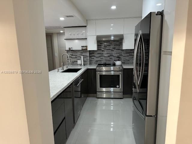 100 Bayview Dr 904 photo 6