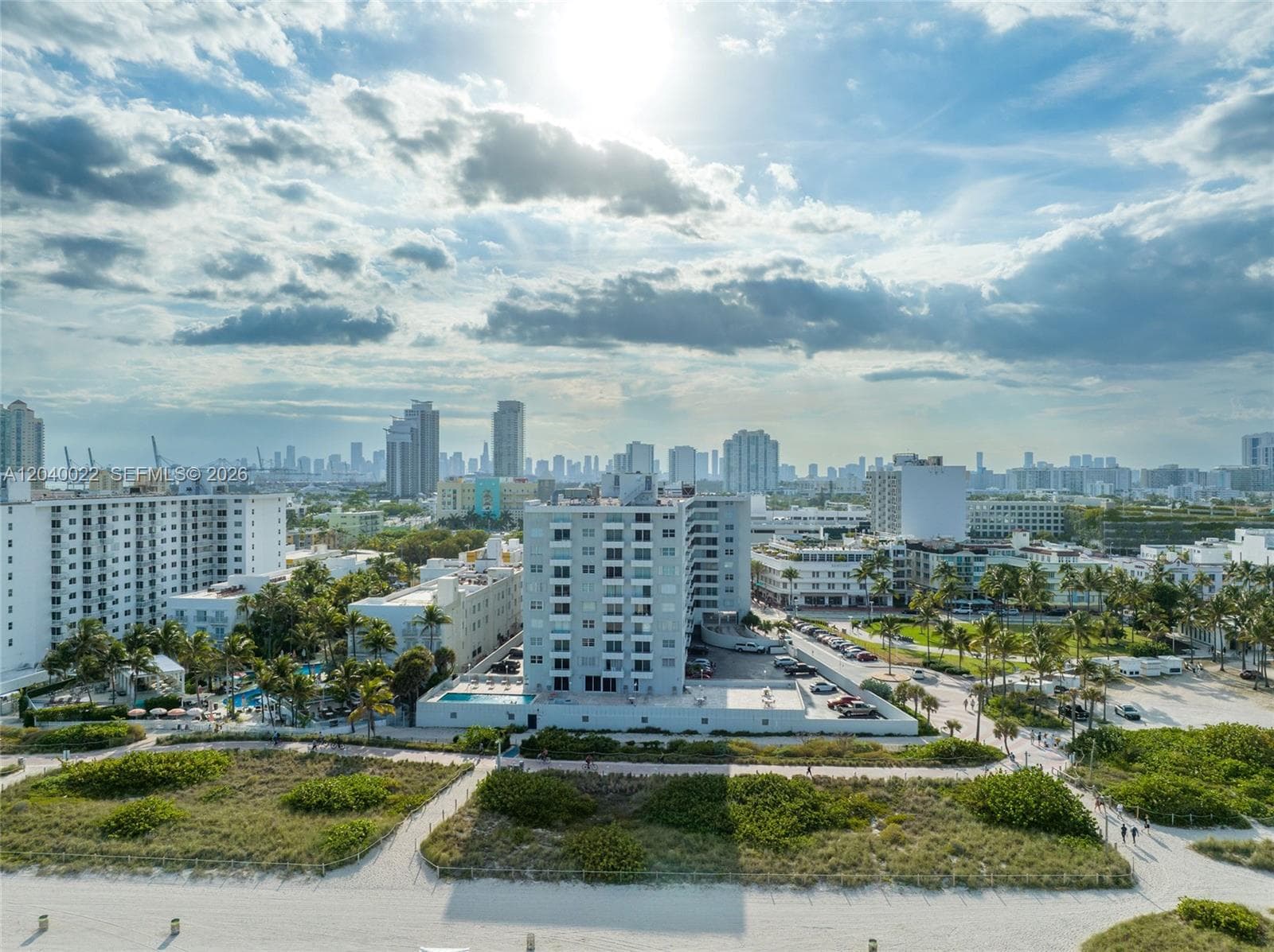 465 Ocean Dr 1009 photo 24