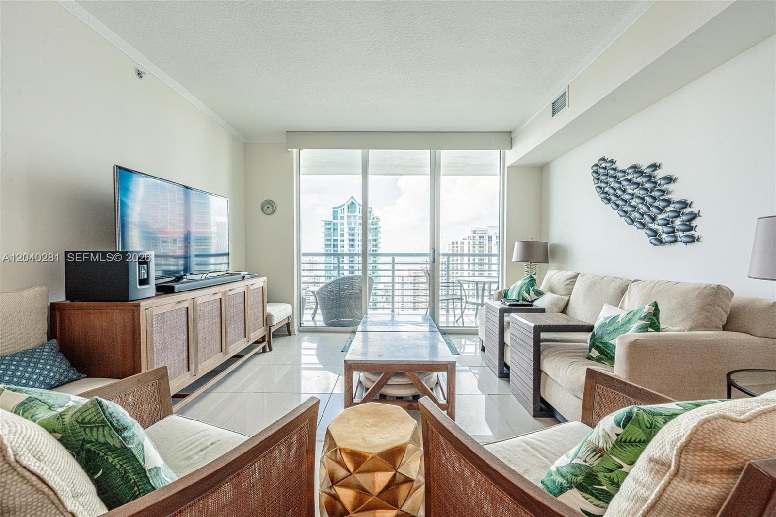 325 S Biscayne Blvd 3821 photo 14