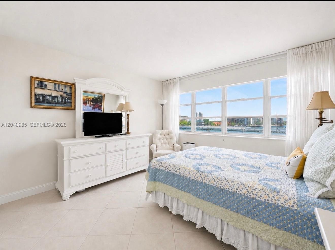 1817 S Ocean Dr 620 photo 10
