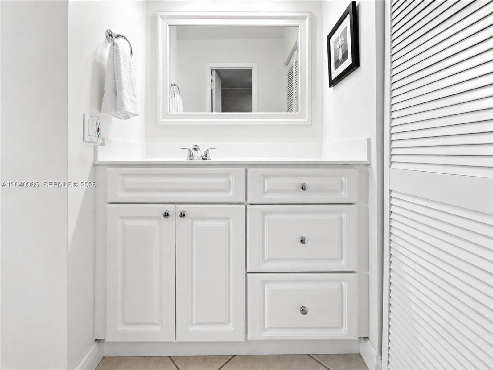 1817 S Ocean Dr 620 photo 11