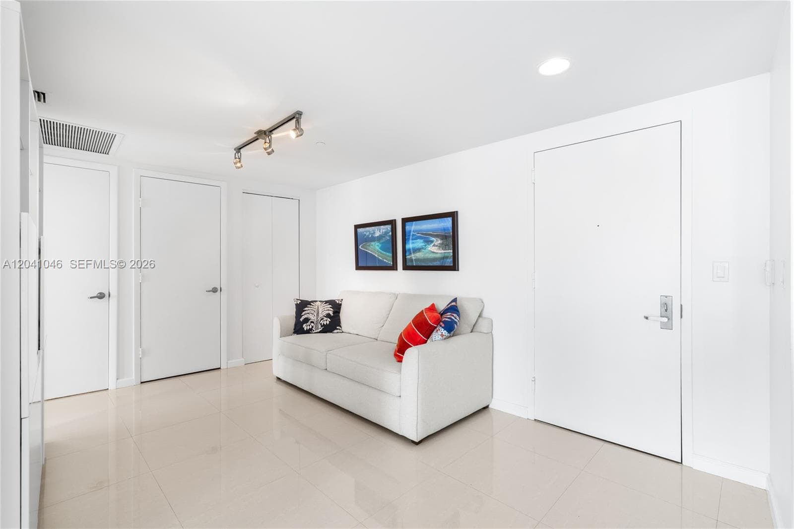 495 Brickell Ave BAY807 photo 25