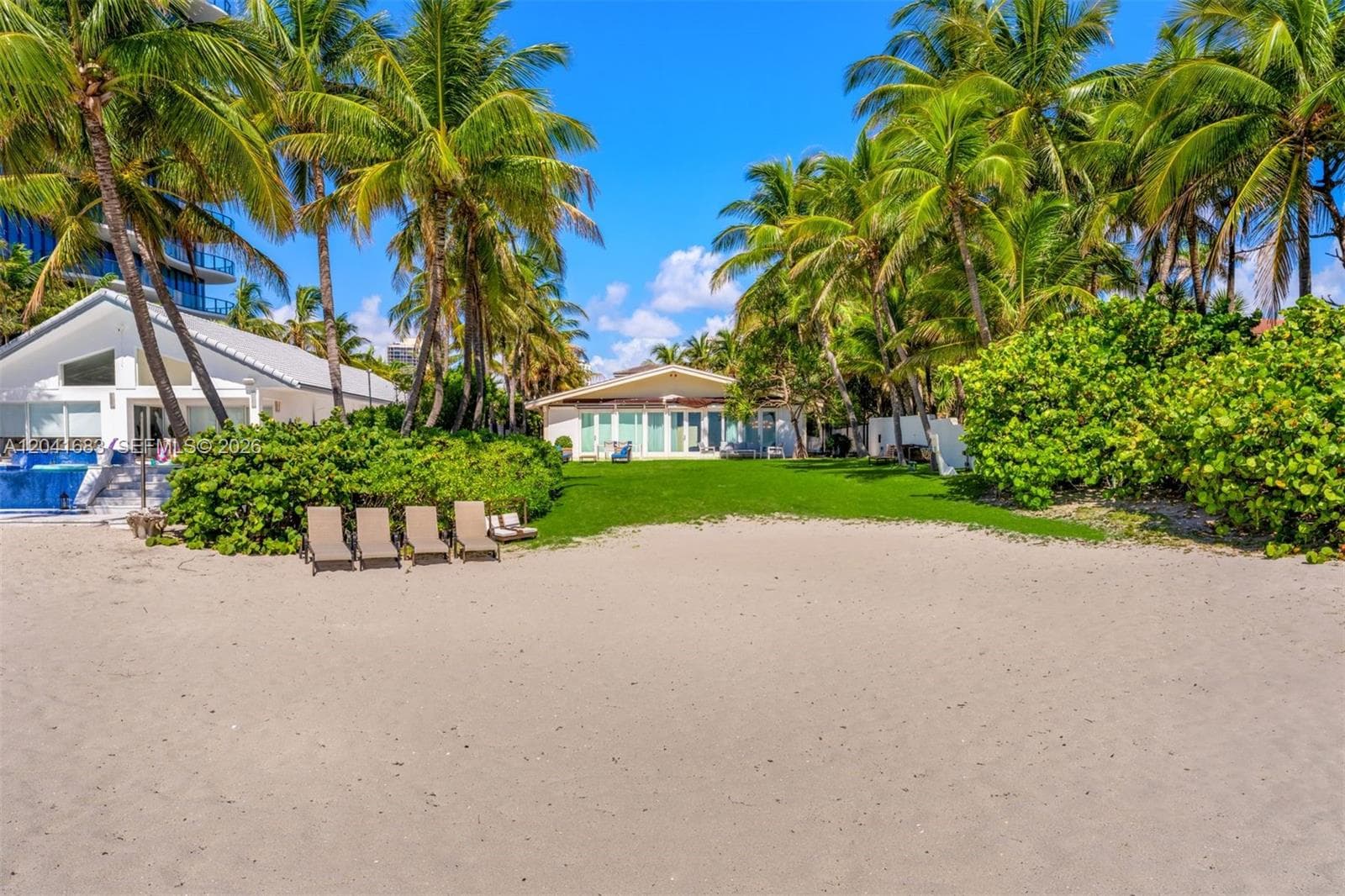 105 Ocean Blvd photo 23