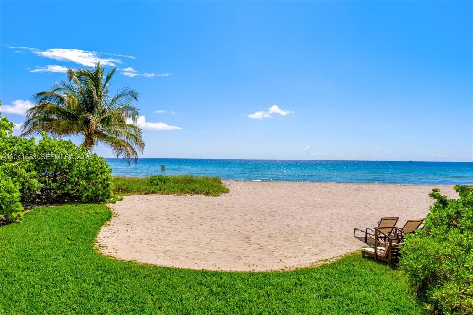 105 Ocean Blvd photo 21