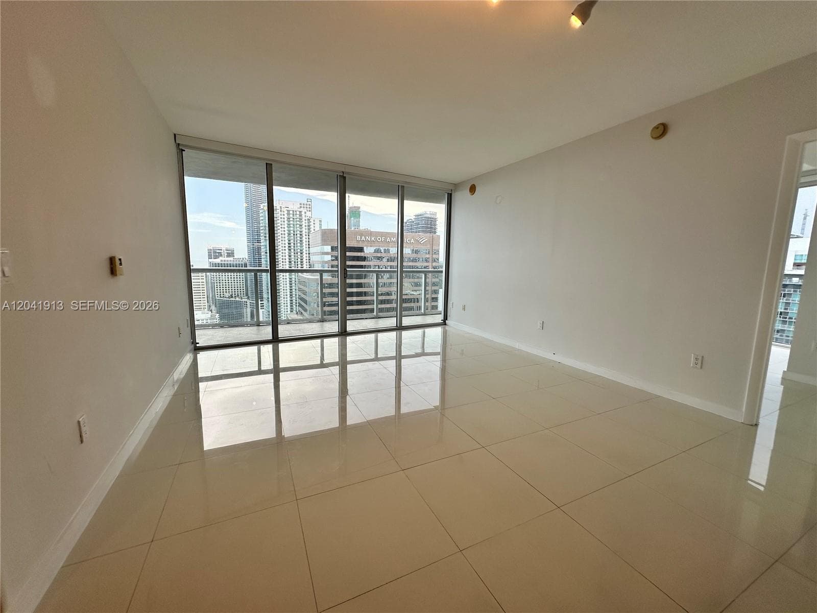 495 Brickell Ave 4011 photo 8