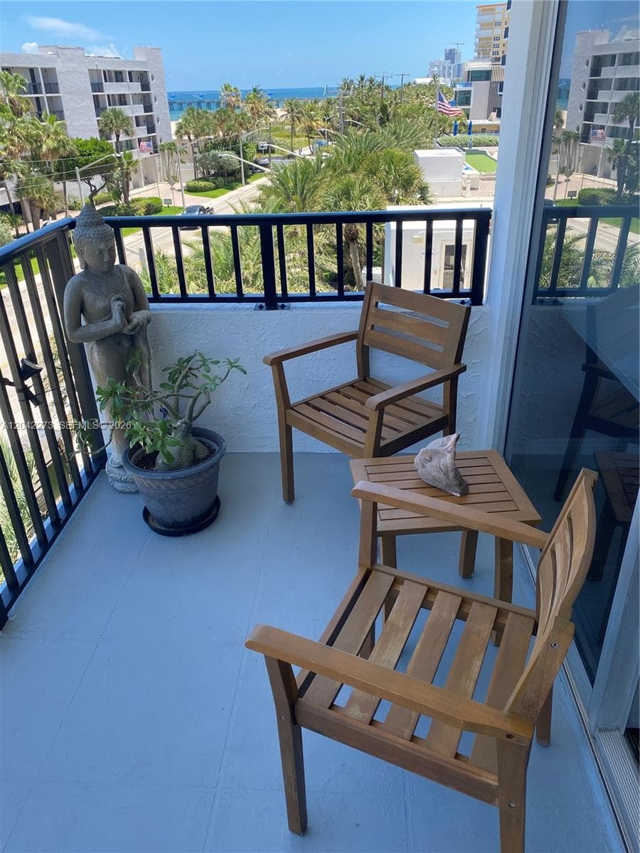 531 N ocean 611 photo 3