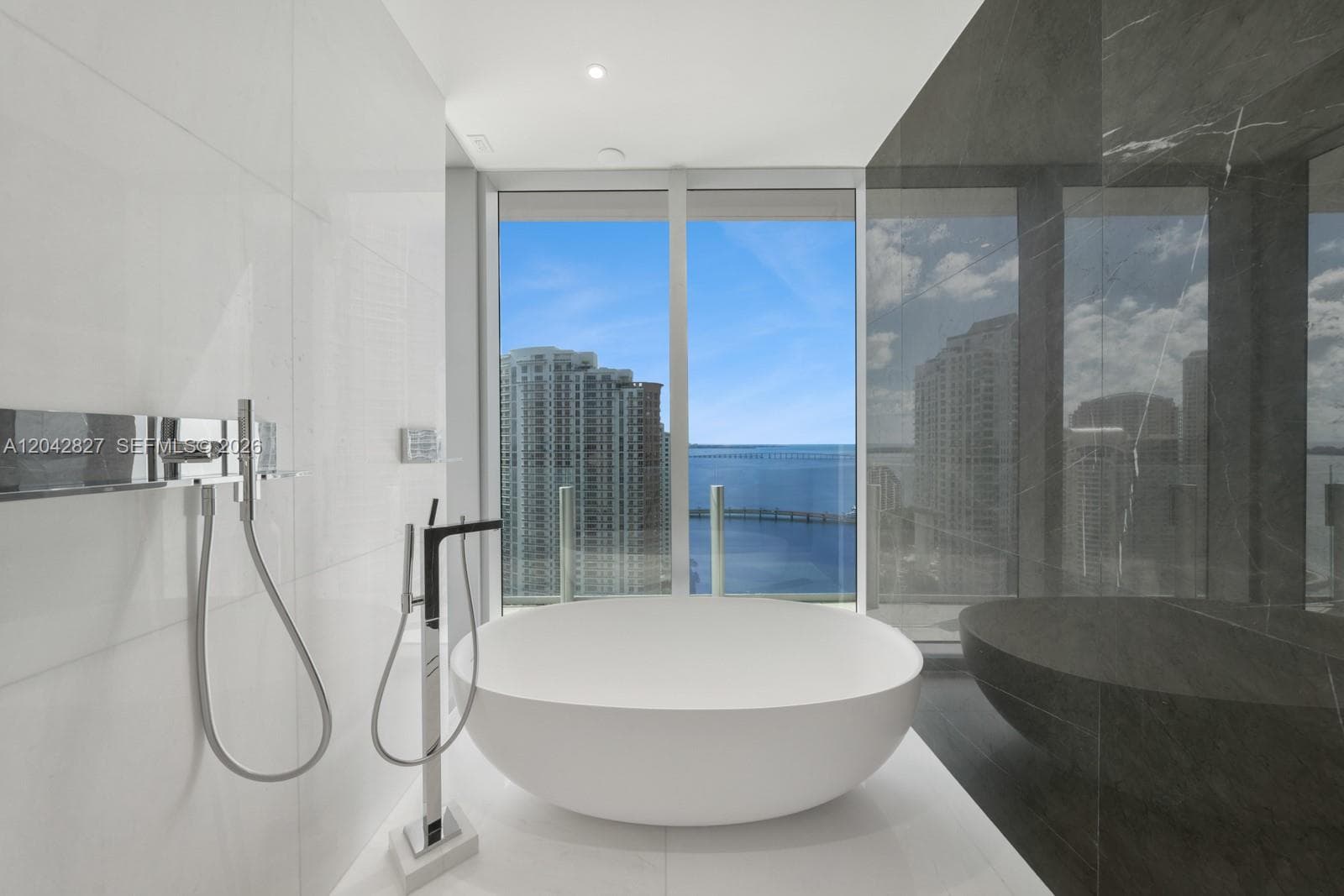 300 Biscayne Boulevard Way 2701 photo 19