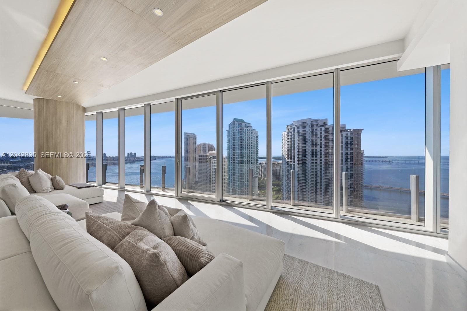 300 Biscayne Boulevard Way 2701 photo 6