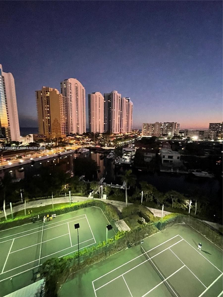 16400 Collins Ave 942 photo 14