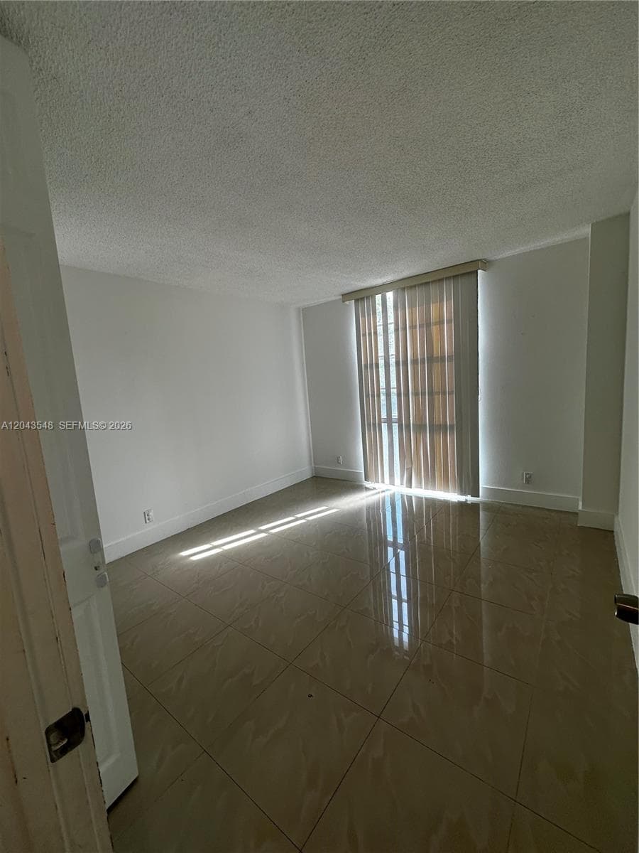 3475 N Country Club Dr 315 photo 22
