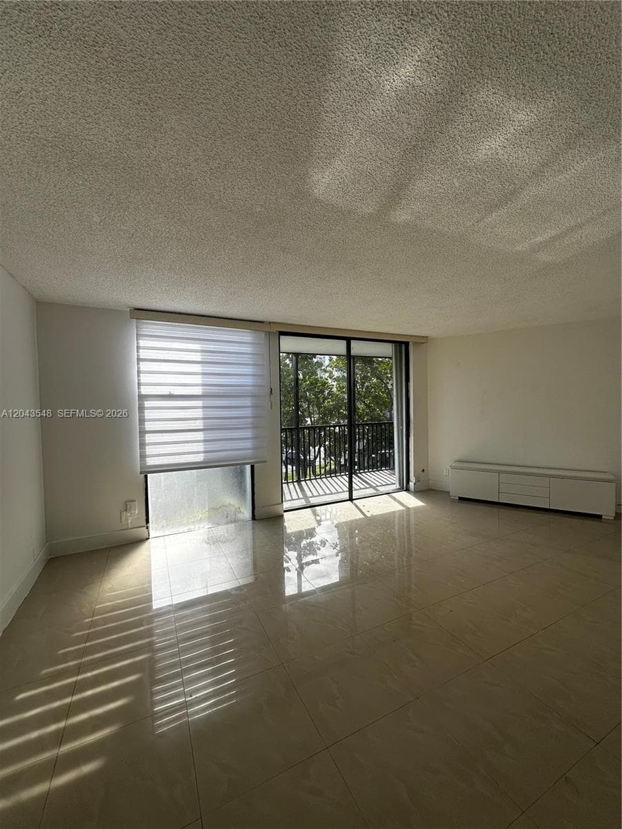 3475 N Country Club Dr 315 photo 21