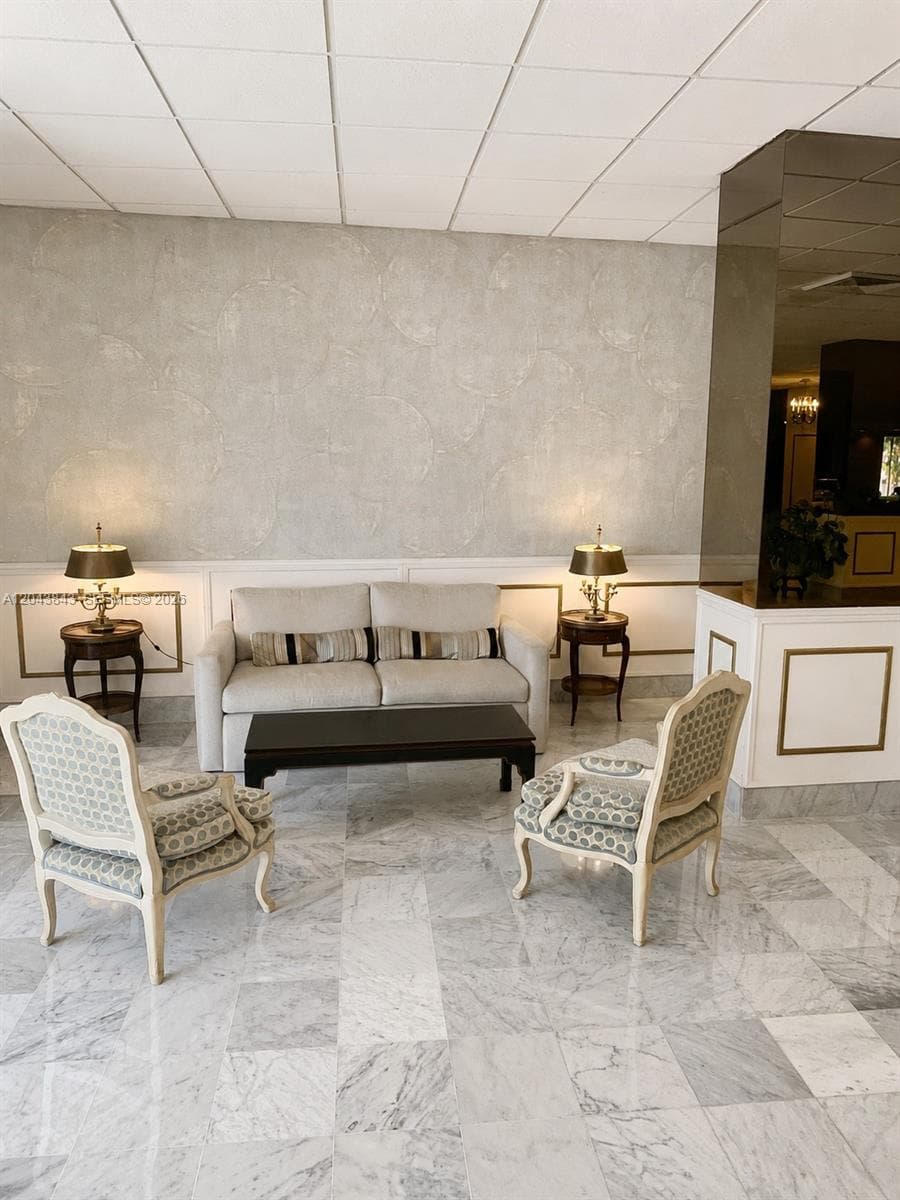 5255 Collins Ave 7B photo 4