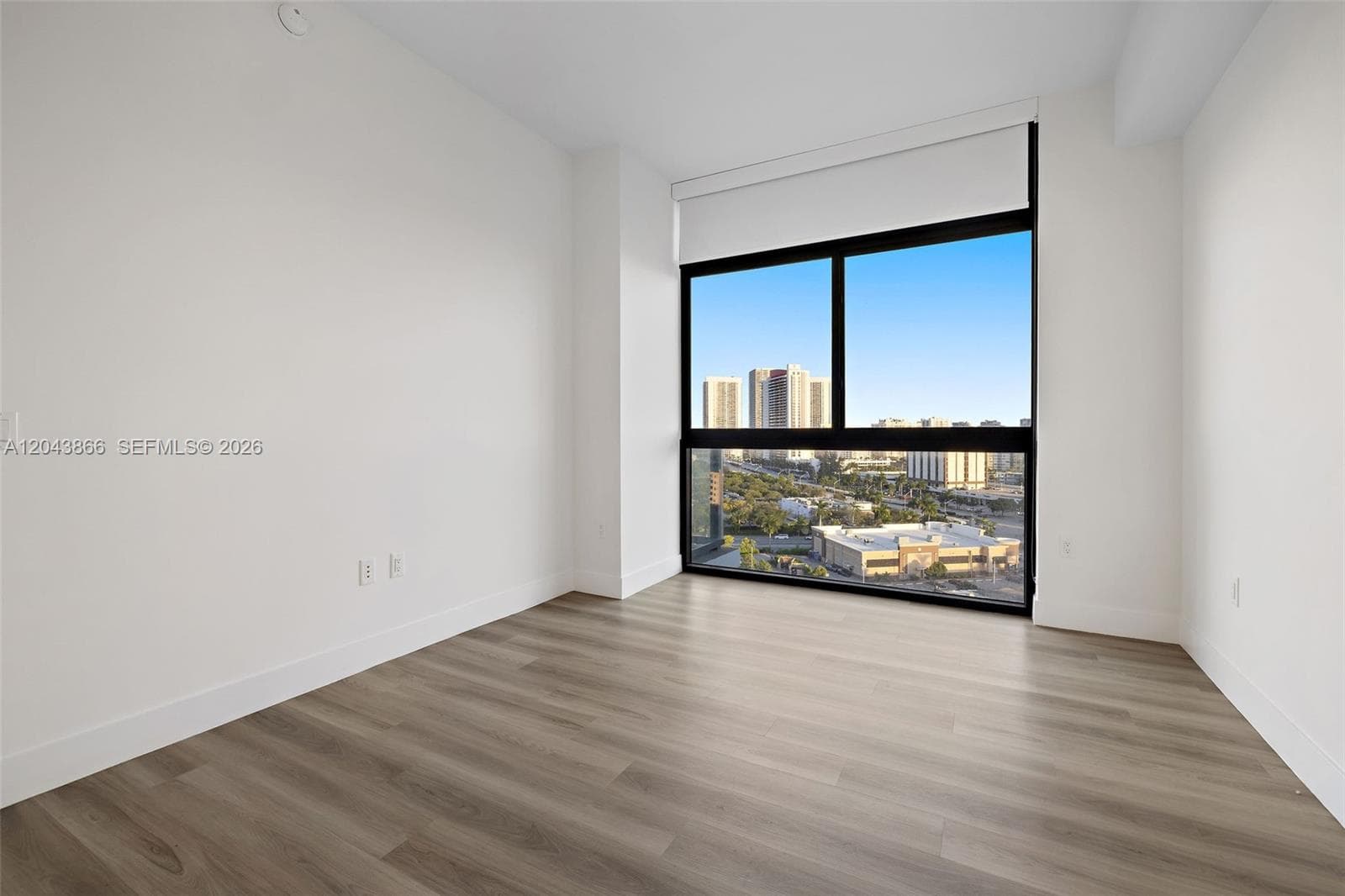 101 Diplomat Pkwy 2304 photo 20
