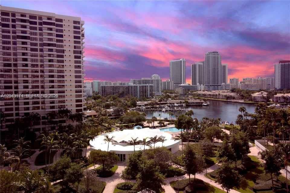 600 Three Islands Blvd 1113 photo 3