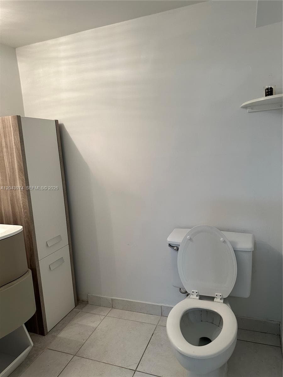 600 Three Islands Blvd 1113 photo 18