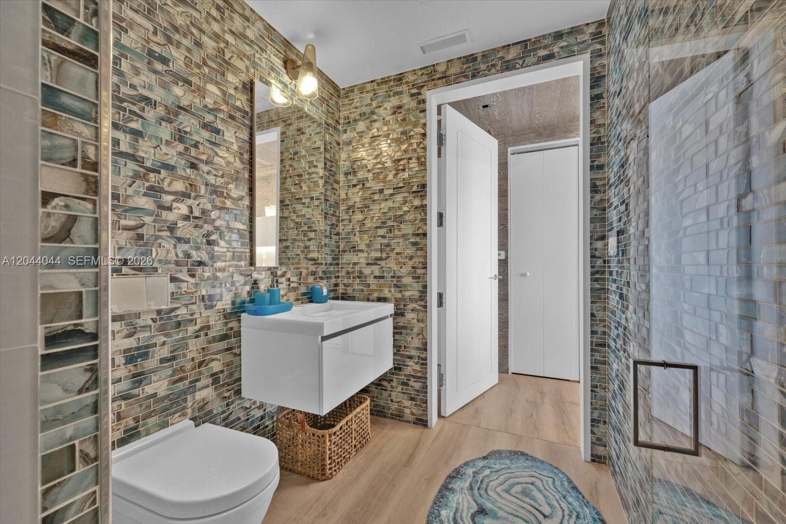 17975 Collins Ave Bc#2 photo 13