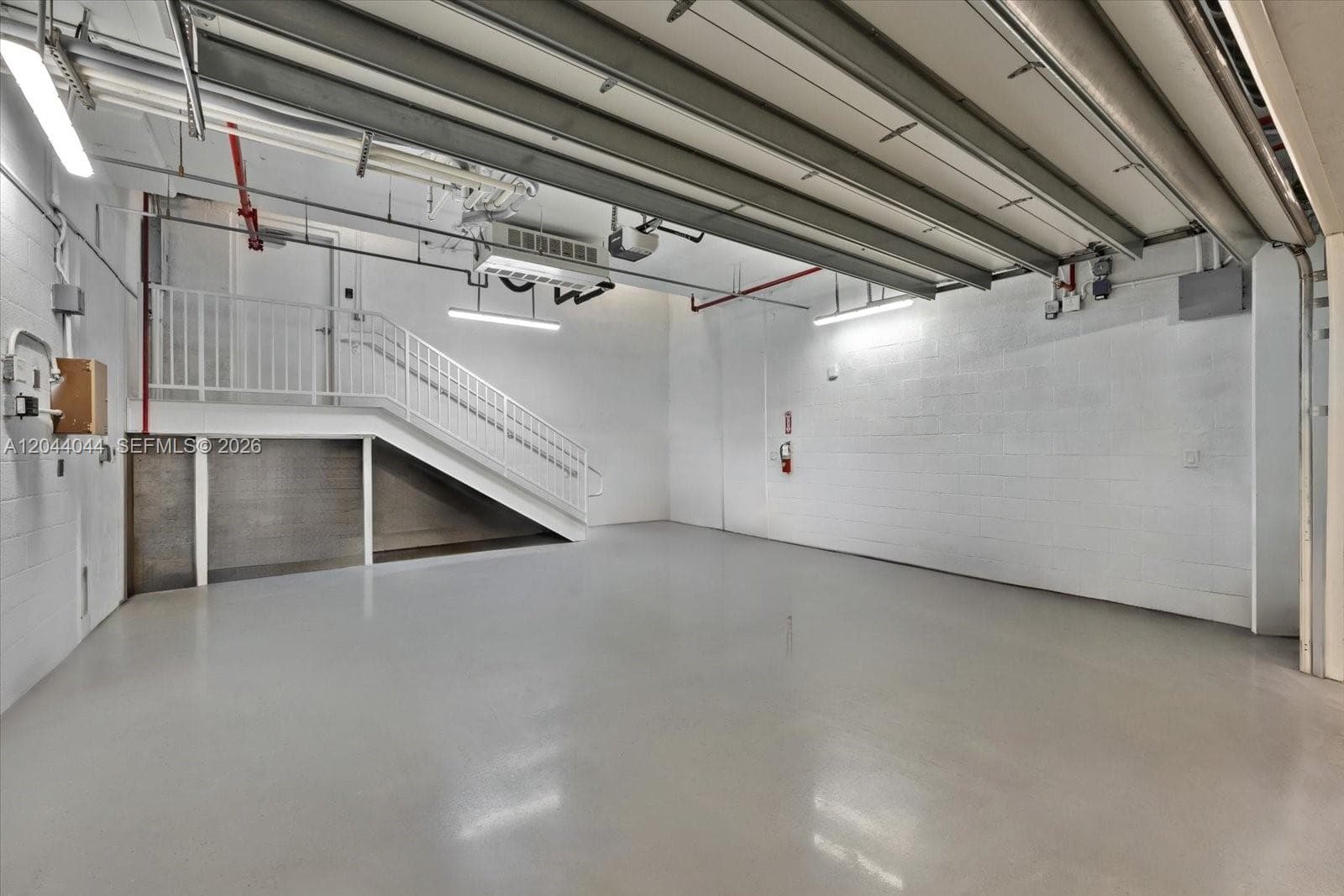 17975 Collins Ave Bc#2 photo 24