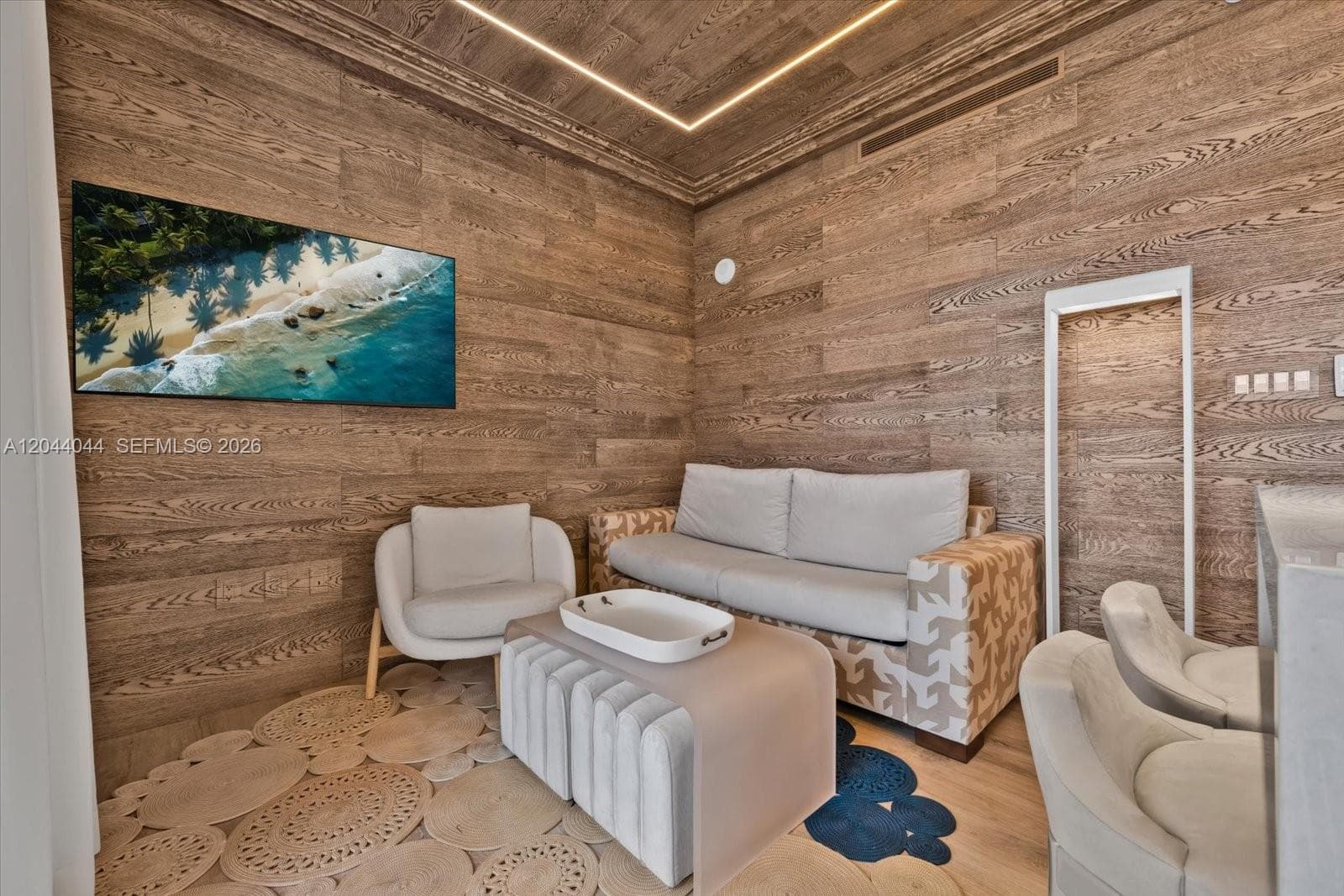 17975 Collins Ave Bc#2 photo 10