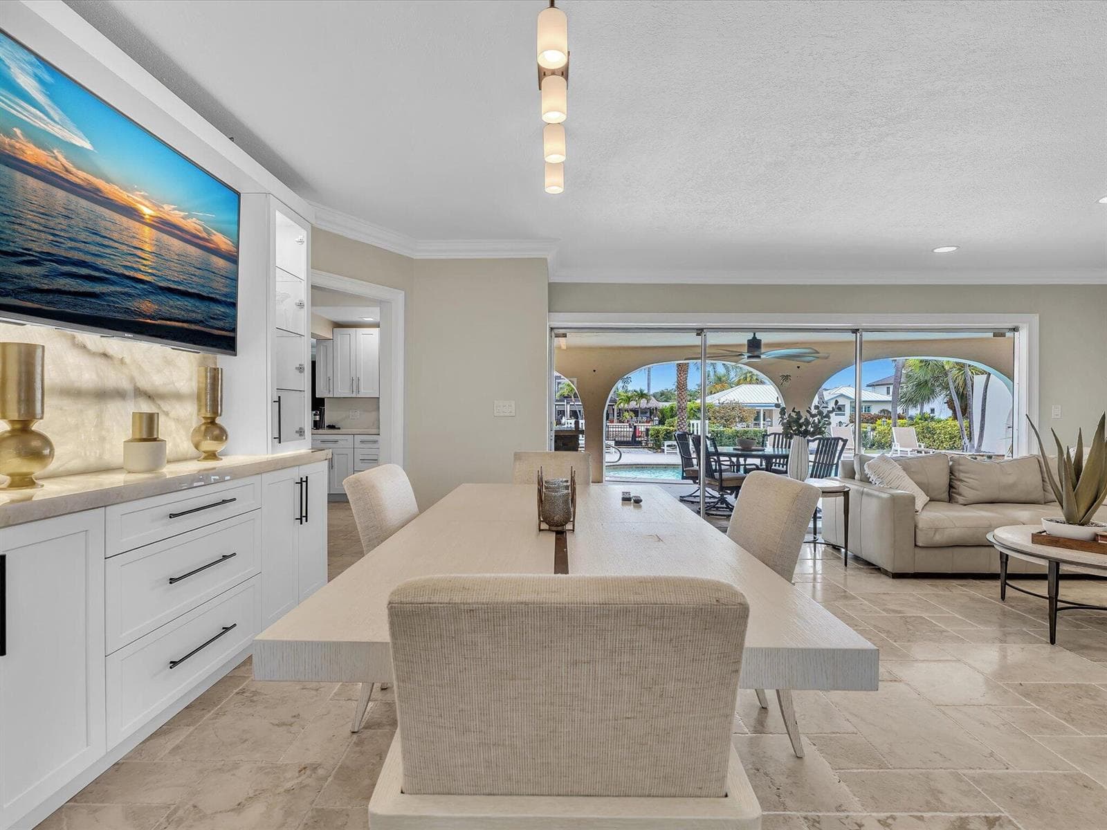 1525 SE 12th Street photo 8