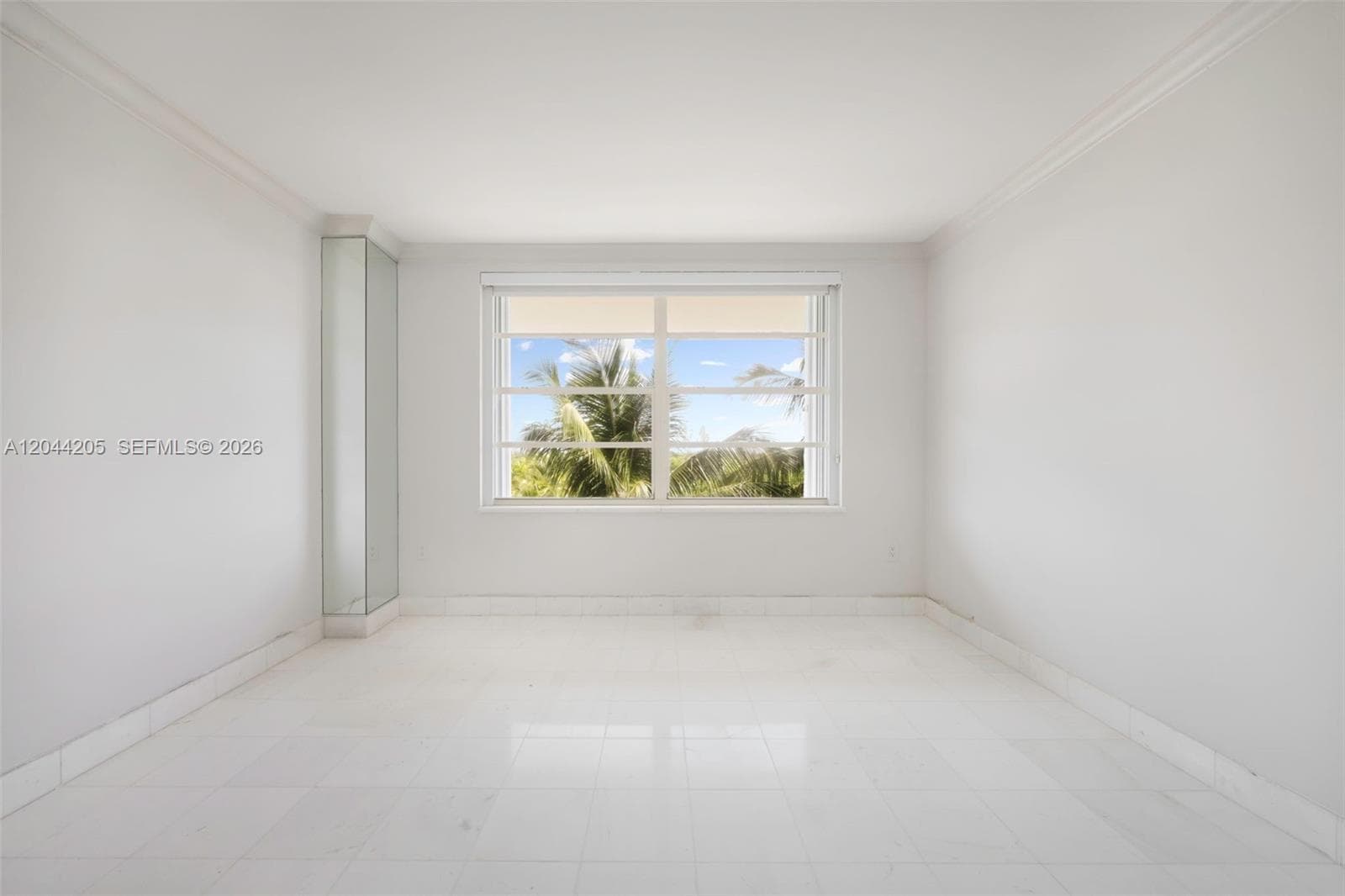 155 Ocean Lane Dr 600 photo 20