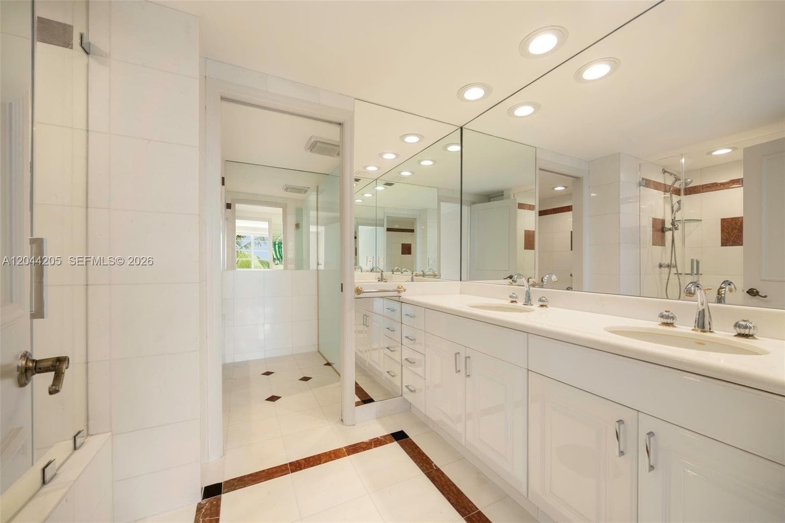 155 Ocean Lane Dr 600 photo 15