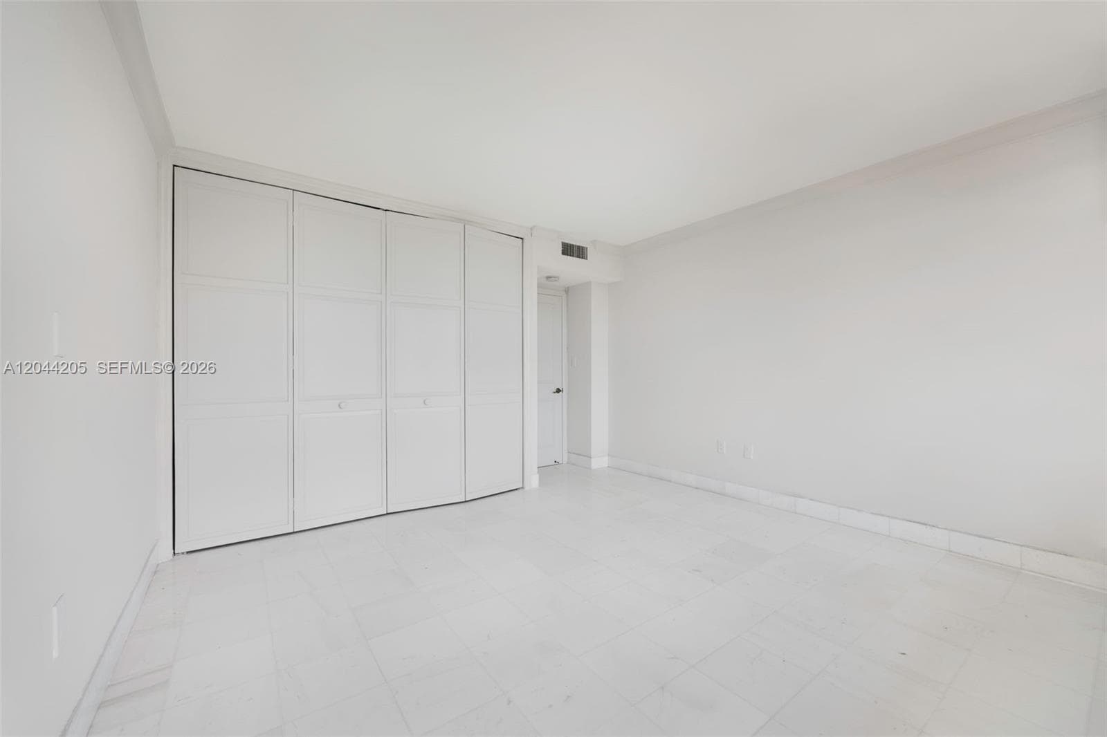 155 Ocean Lane Dr 600 photo 21