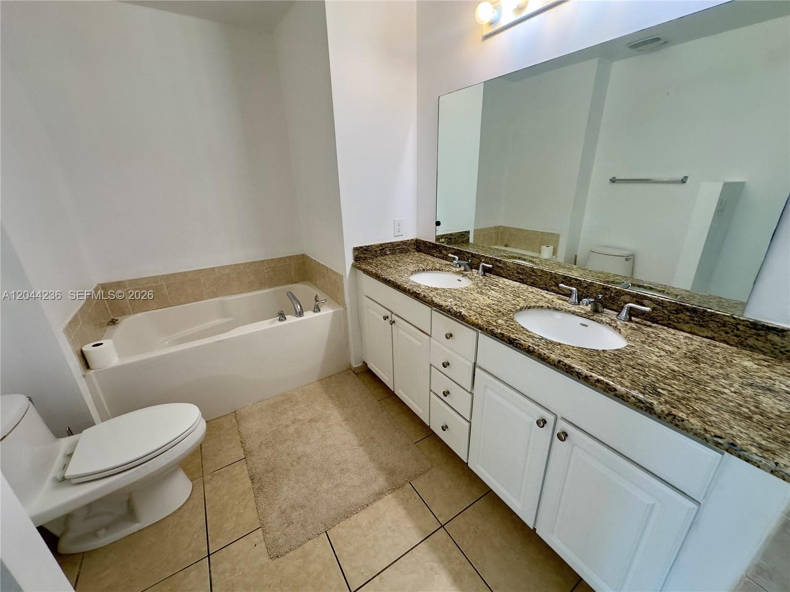 3001 NE 185th St 515 photo 16