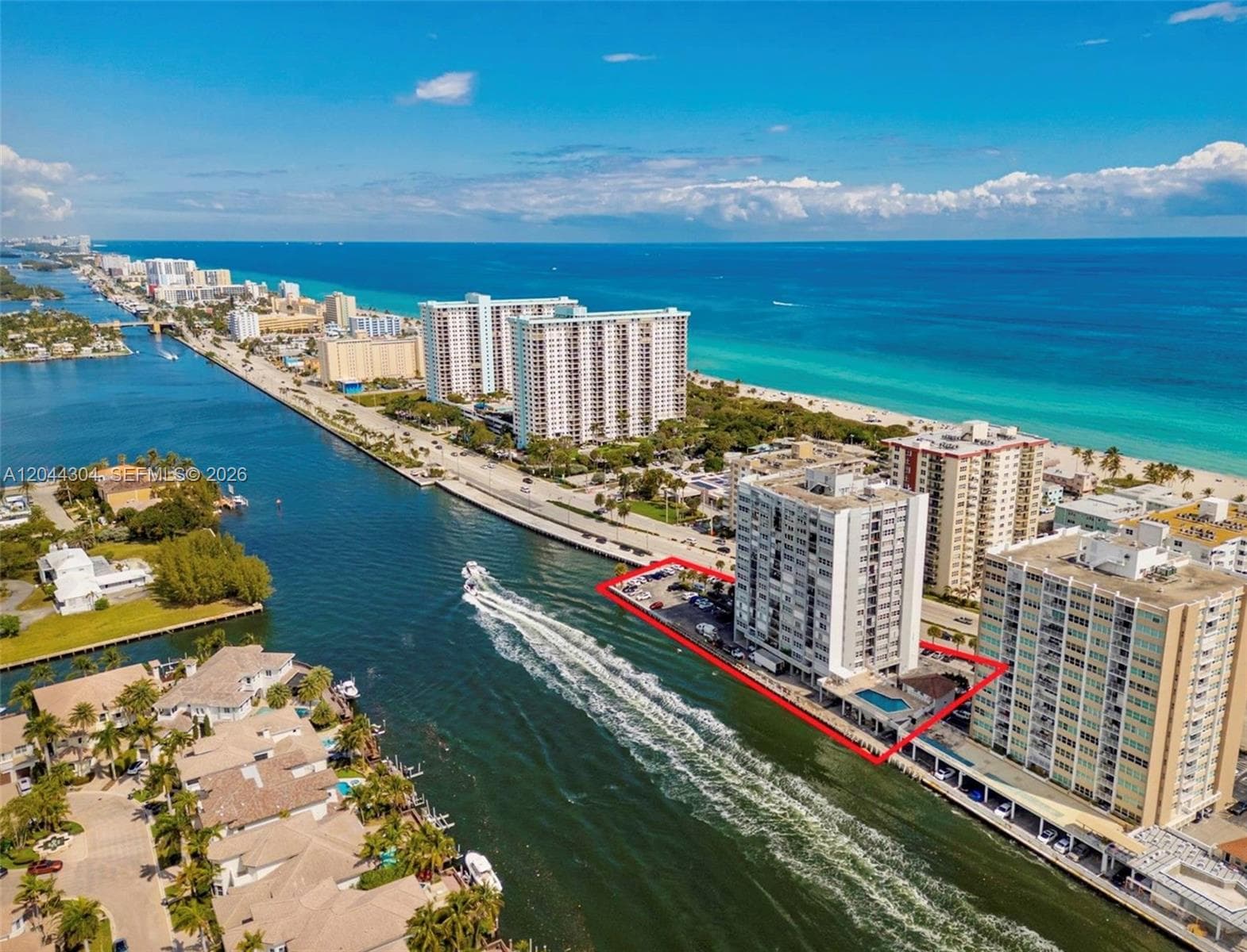 1400 S Ocean Dr 506 photo 3