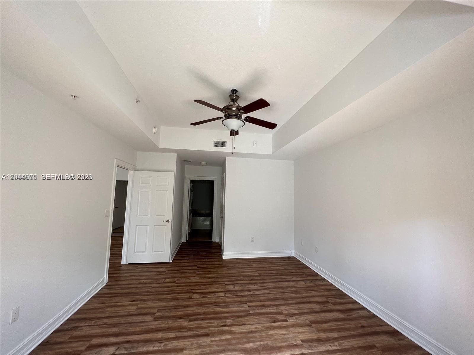 3001 NE 185th St 129 photo 16