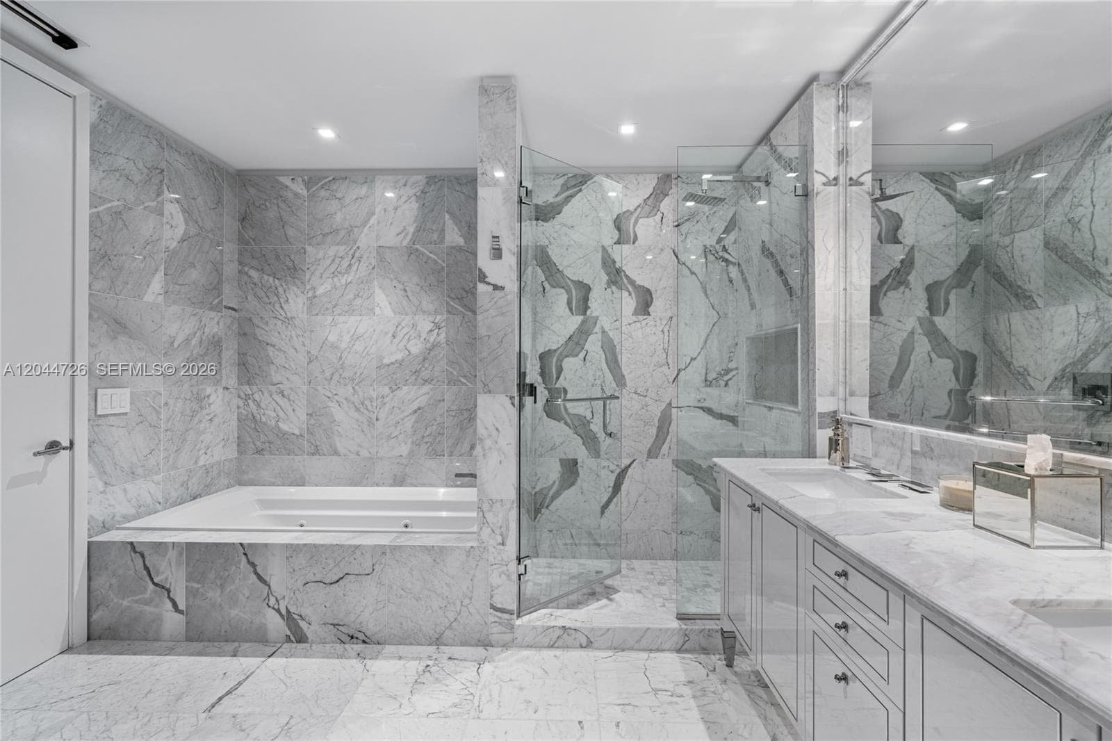 9349 Collins Ave 605 photo 7
