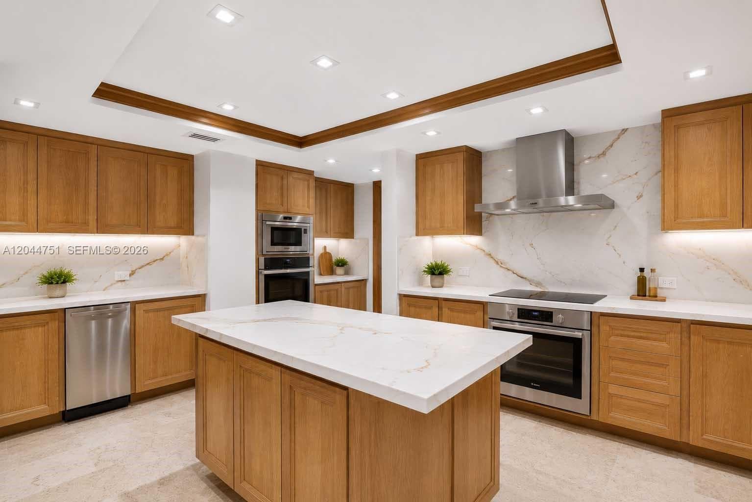 5025 Collins Ave 1103-1104-1105 photo 8