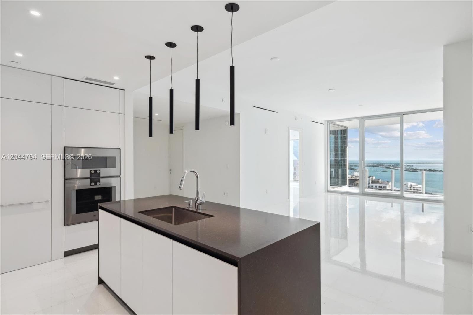 300 Biscayne Blvd Way 3805W photo 2
