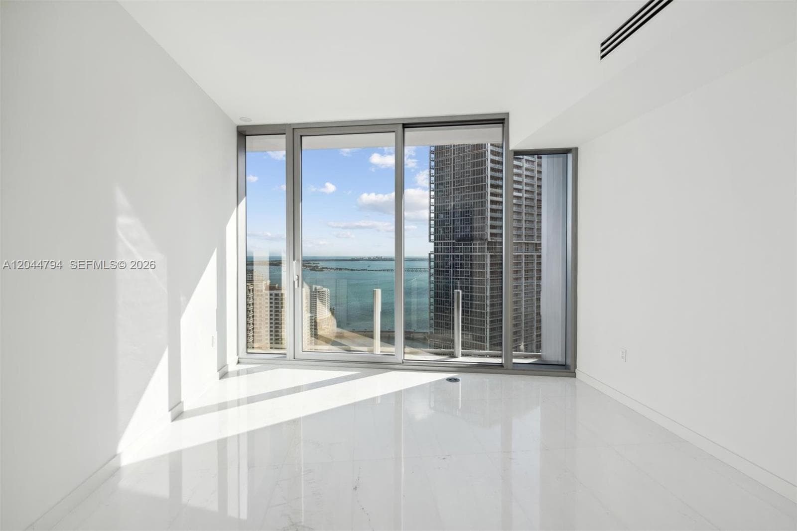 300 Biscayne Blvd Way 3805W photo 13