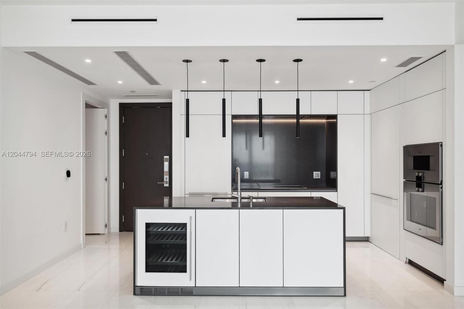 300 Biscayne Blvd Way 3805W photo 4
