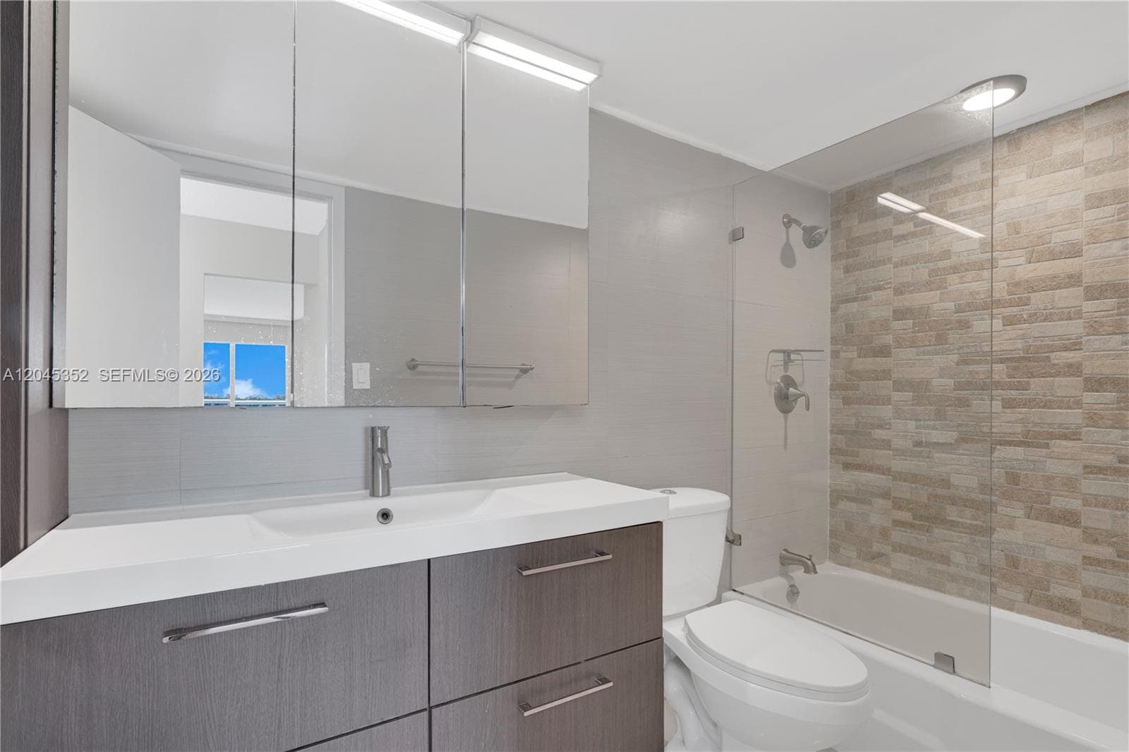 7928 West Dr 606 photo 21