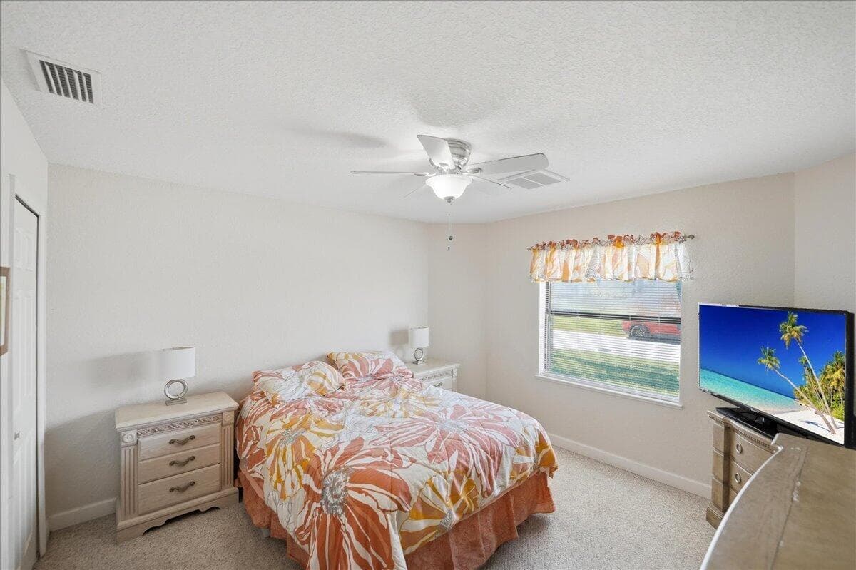 130 Mediterranean Boulevard N photo 18