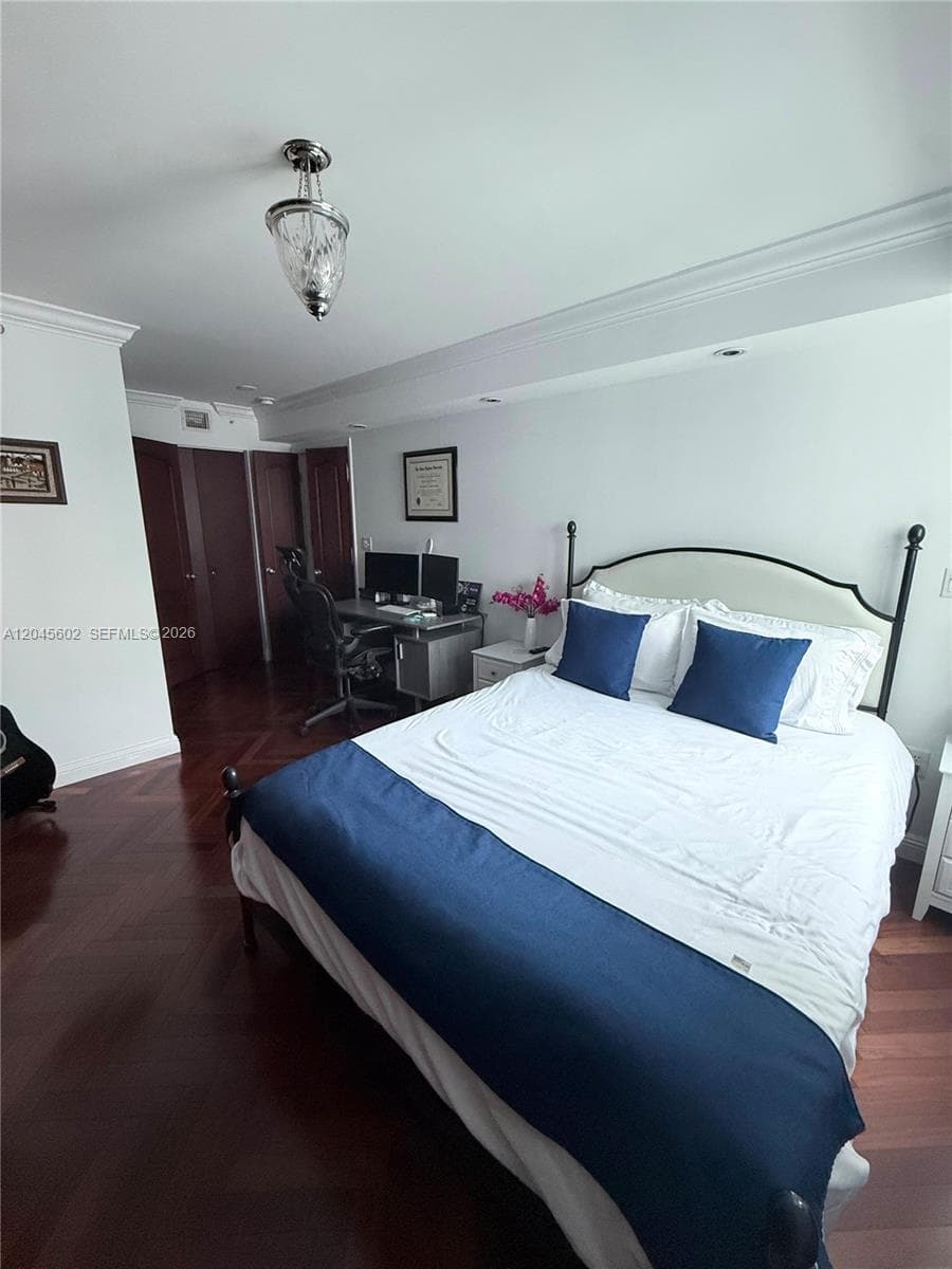 7600 Collins Ave 712 photo 17