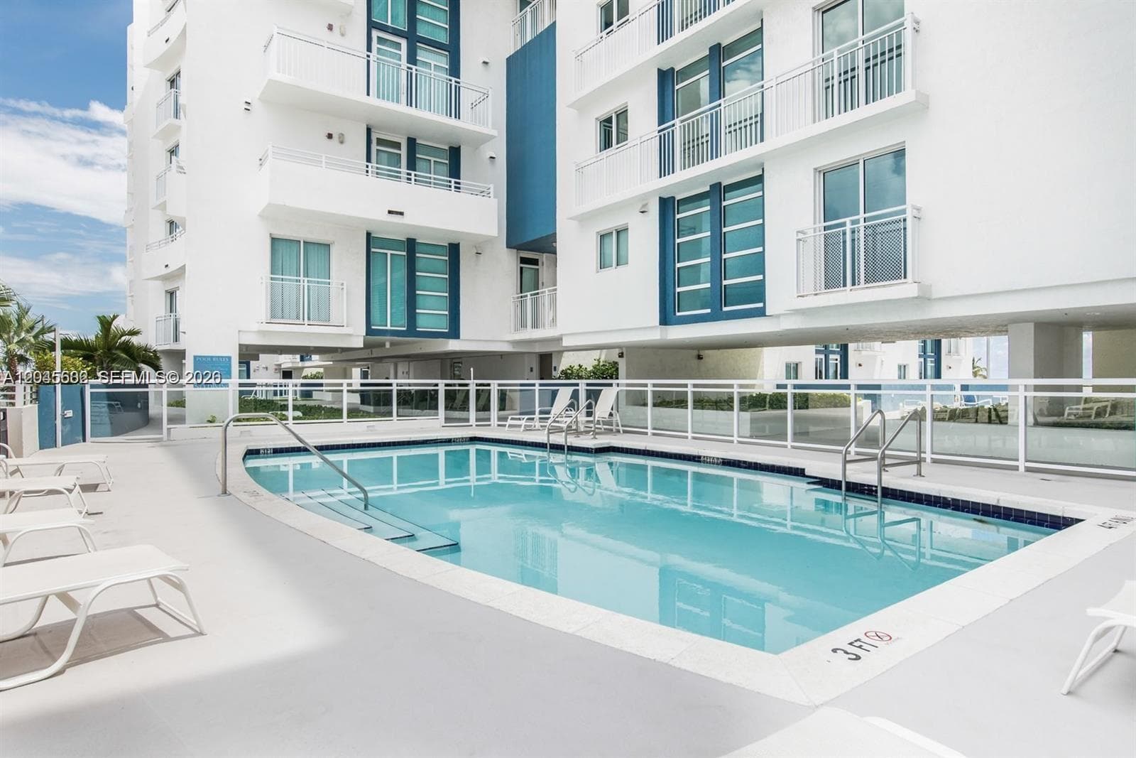 7600 Collins Ave 712 photo 5