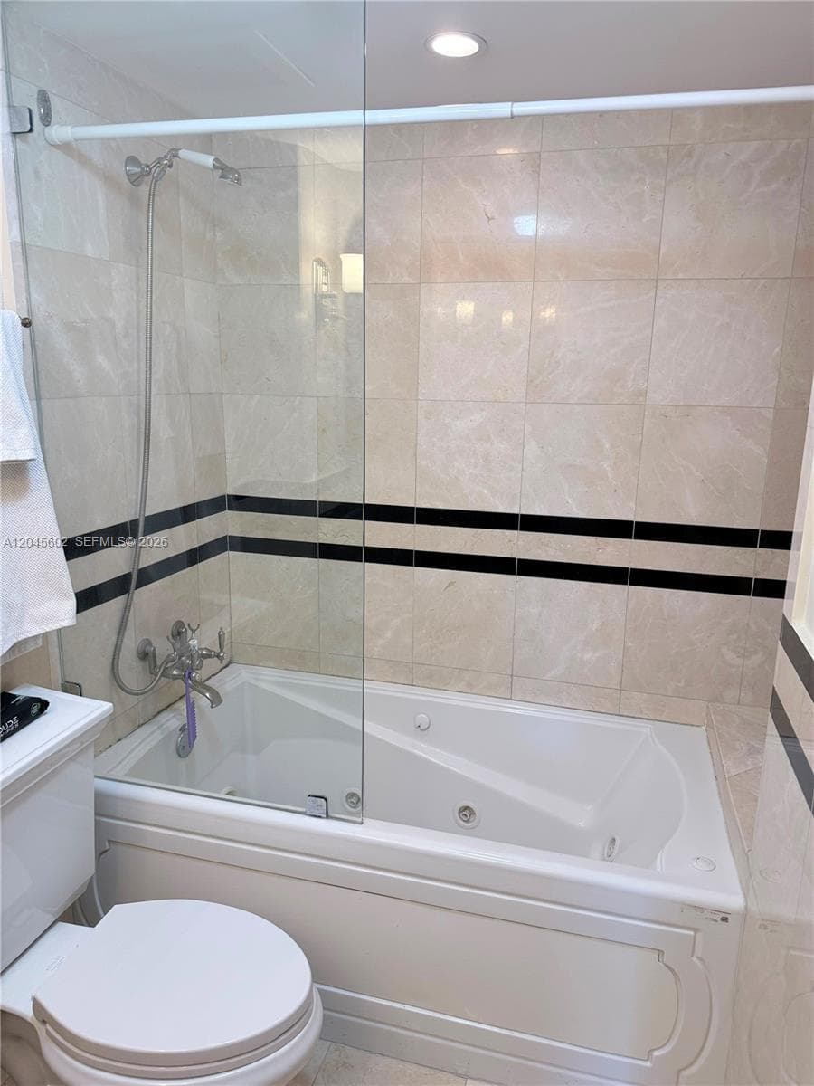 7600 Collins Ave 712 photo 21