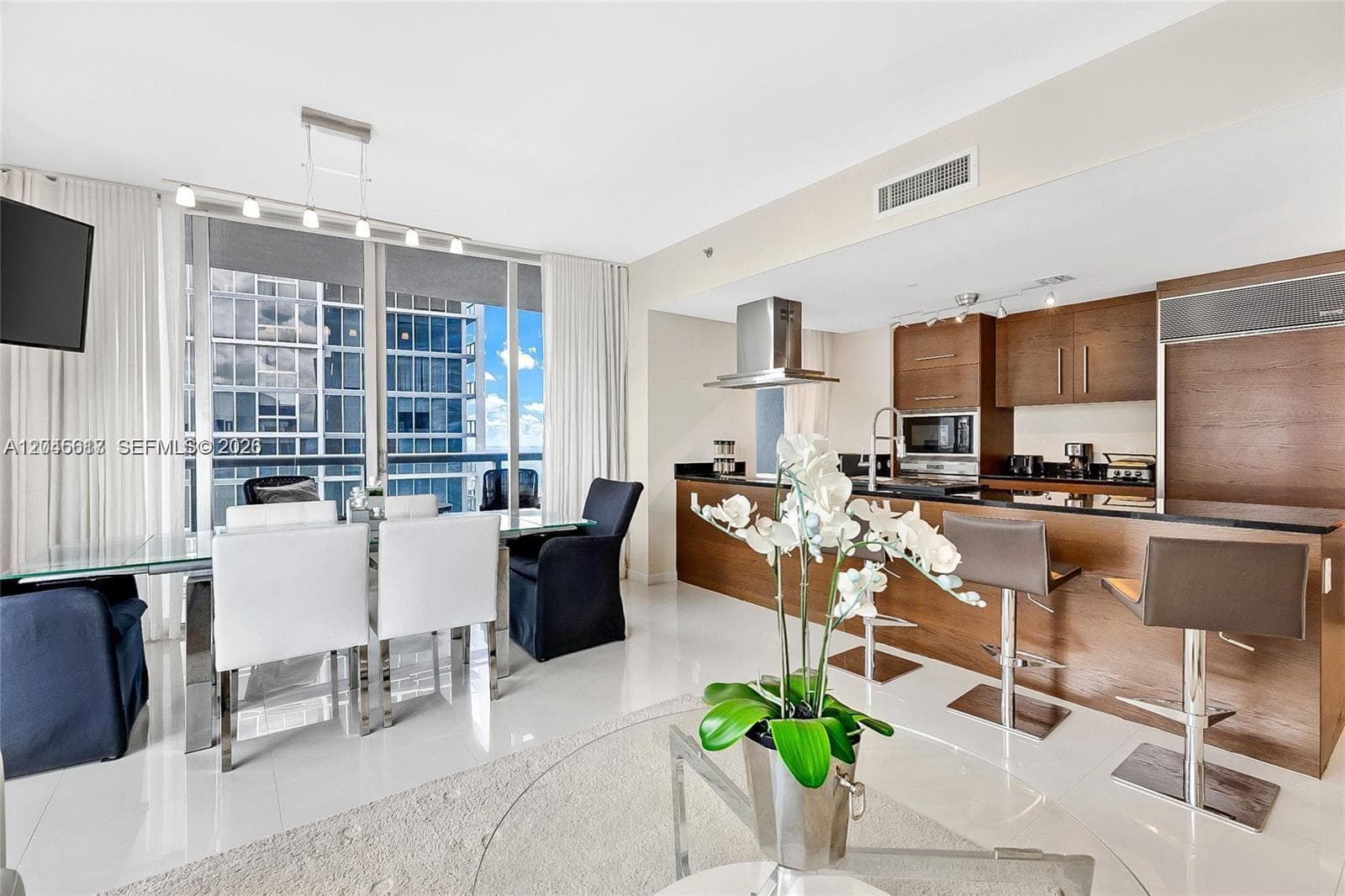485 Brickell Ave 3602 photo 2