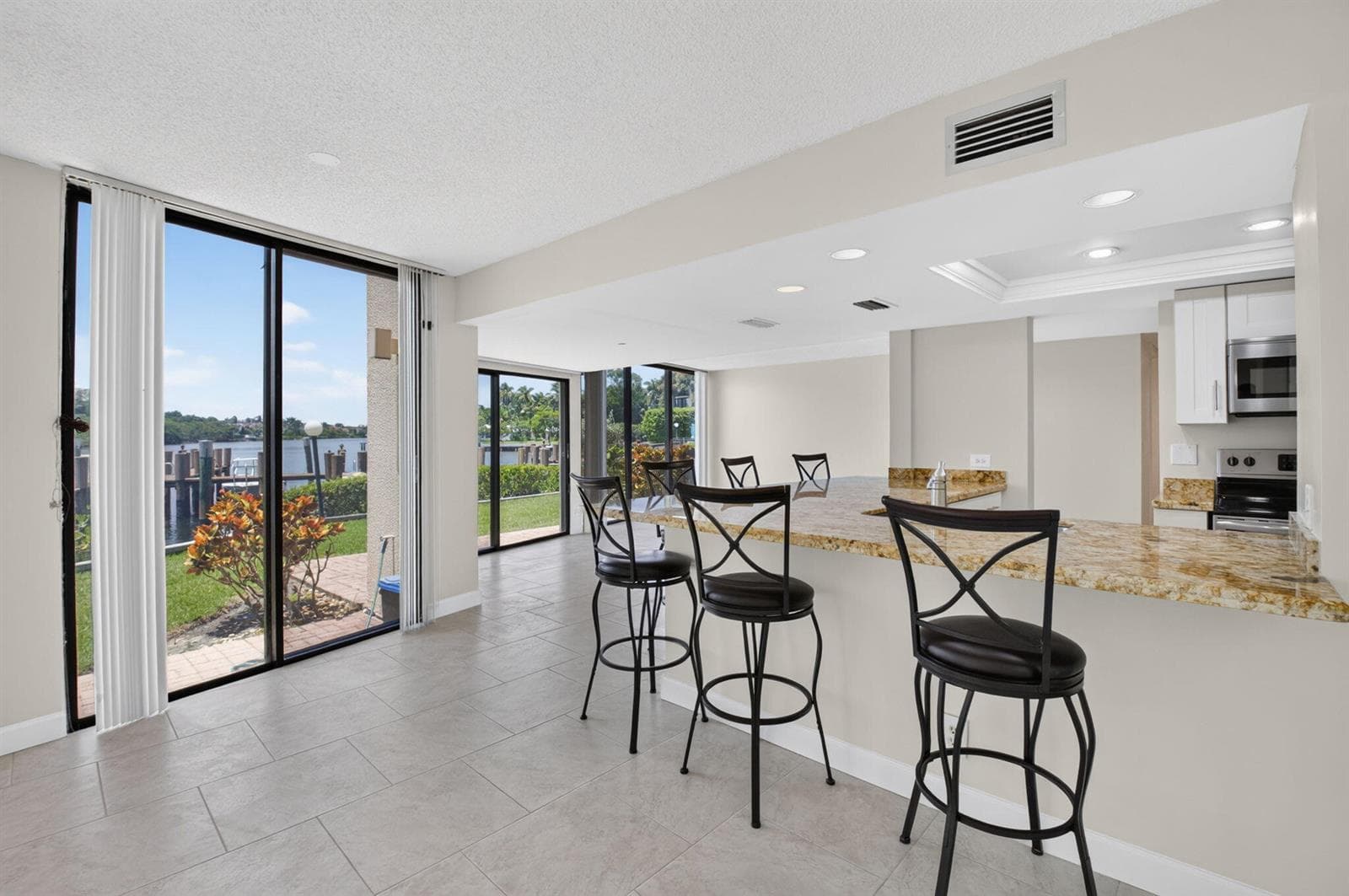 1111 George Bush Boulevard A photo 11