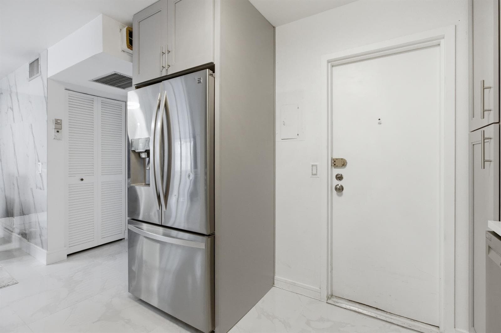 2101 S Ocean Drive 1507 photo 7