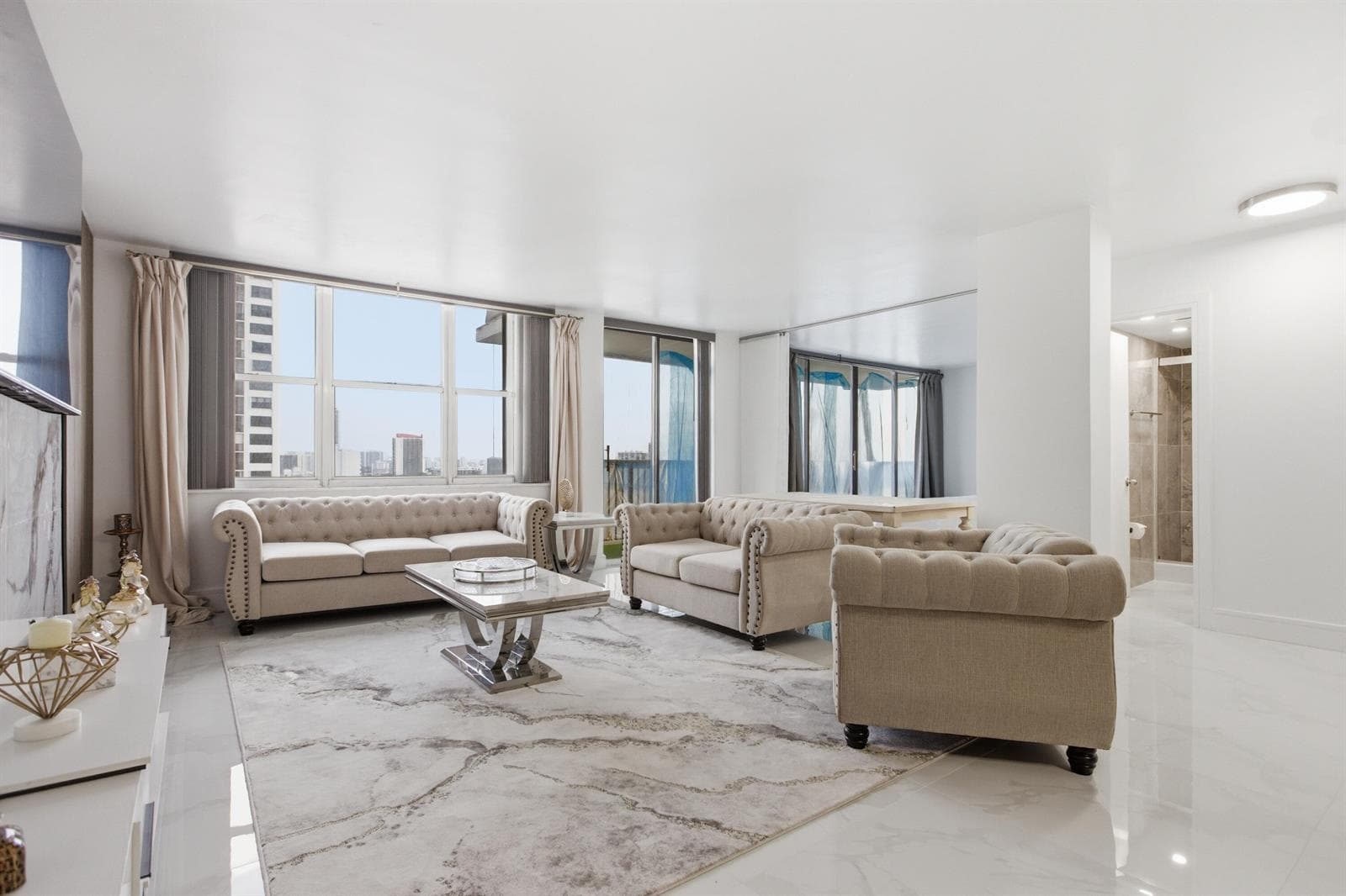 2101 S Ocean Drive 1507 photo 8