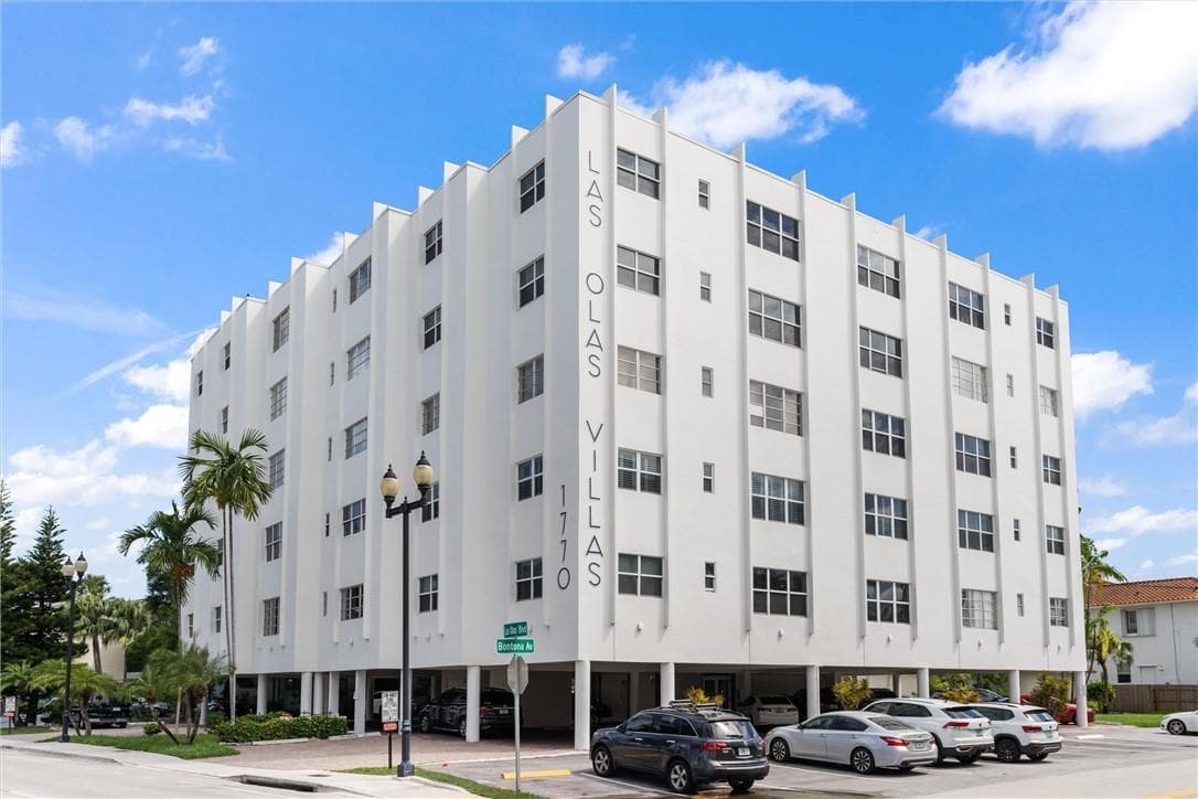 1770 E Las Olas Boulevard 508 photo 1