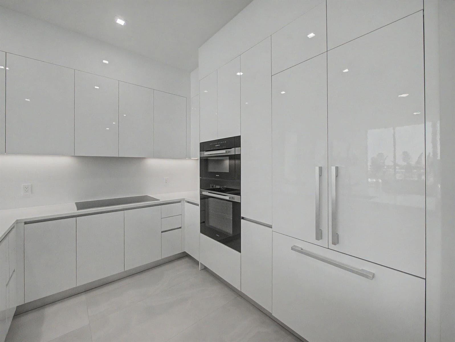 220 Lake Shore Drive 621 photo 7