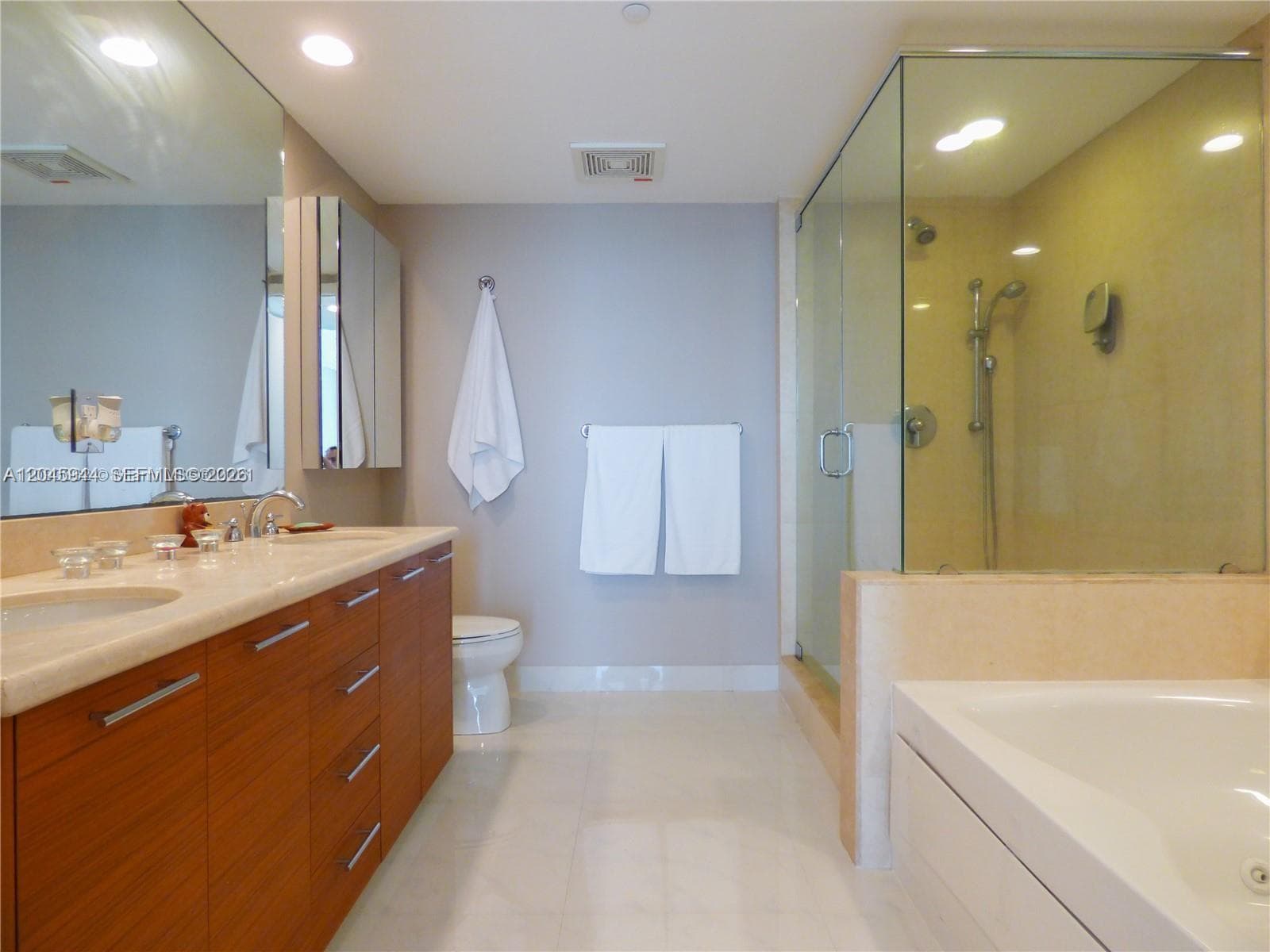 50 Biscayne Blvd 4208 photo 13
