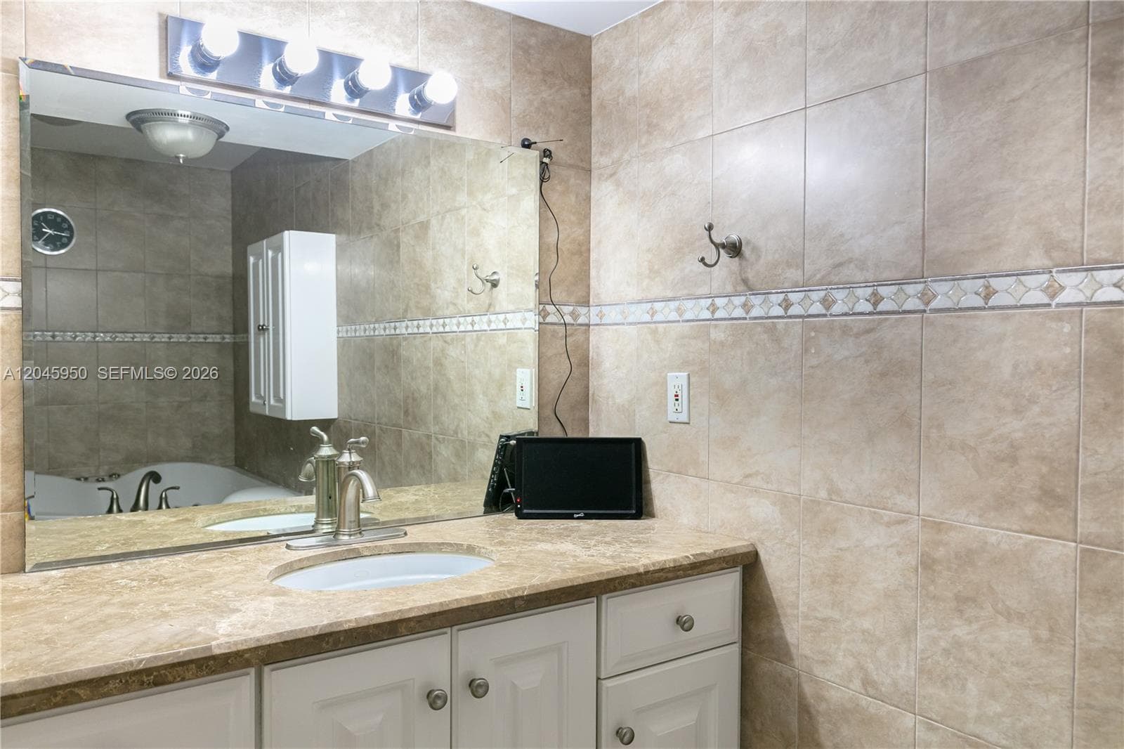 2101 S Ocean Dr 606 photo 16