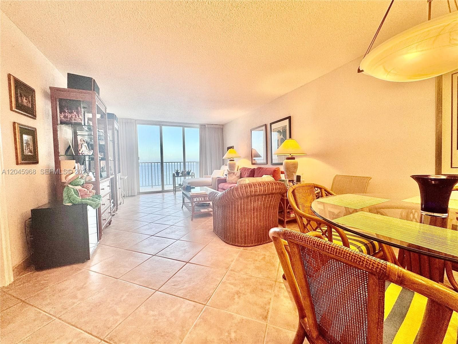 400 N Surf Rd RGB photo 8