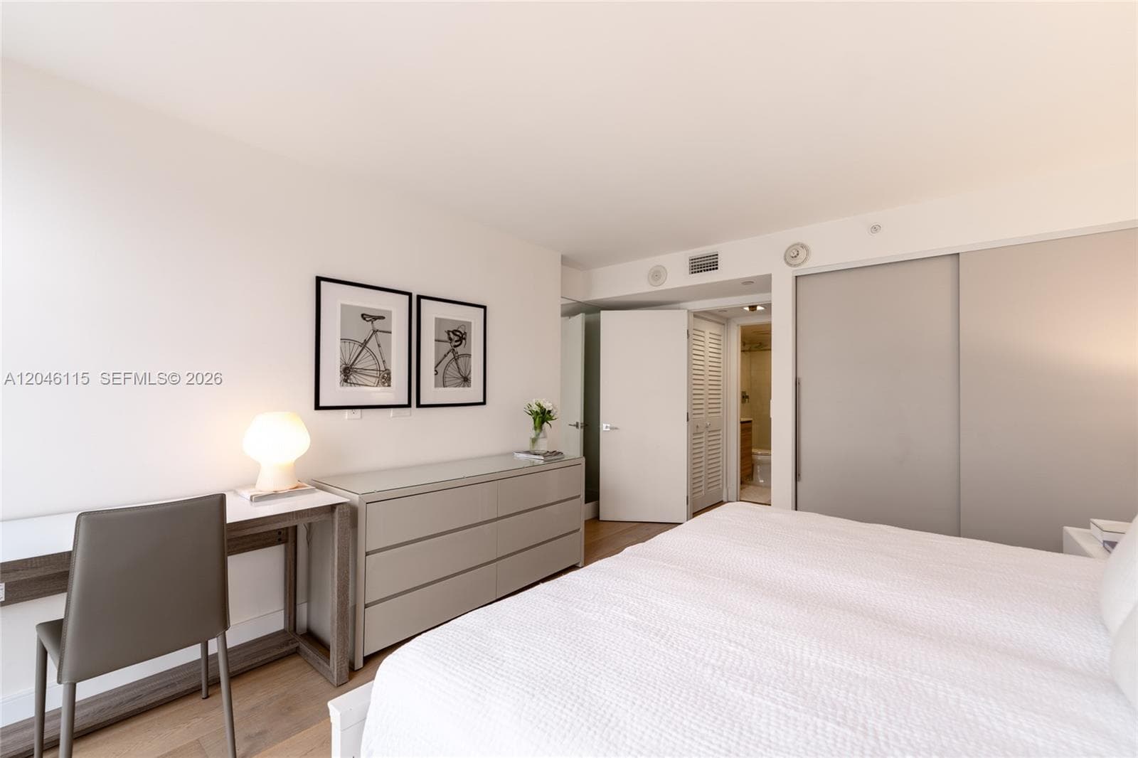5757 Collins Ave 2207 photo 18